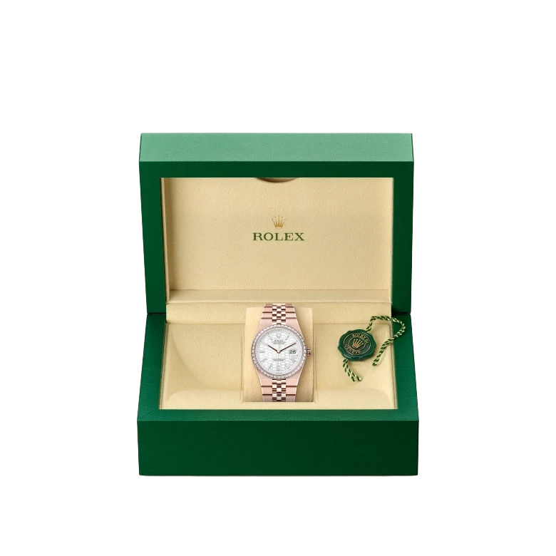 Land-Dweller Oyster 40mm Everosegold & Diamonds Intense White Honeycomb Motif Dial 127385TBR-0003