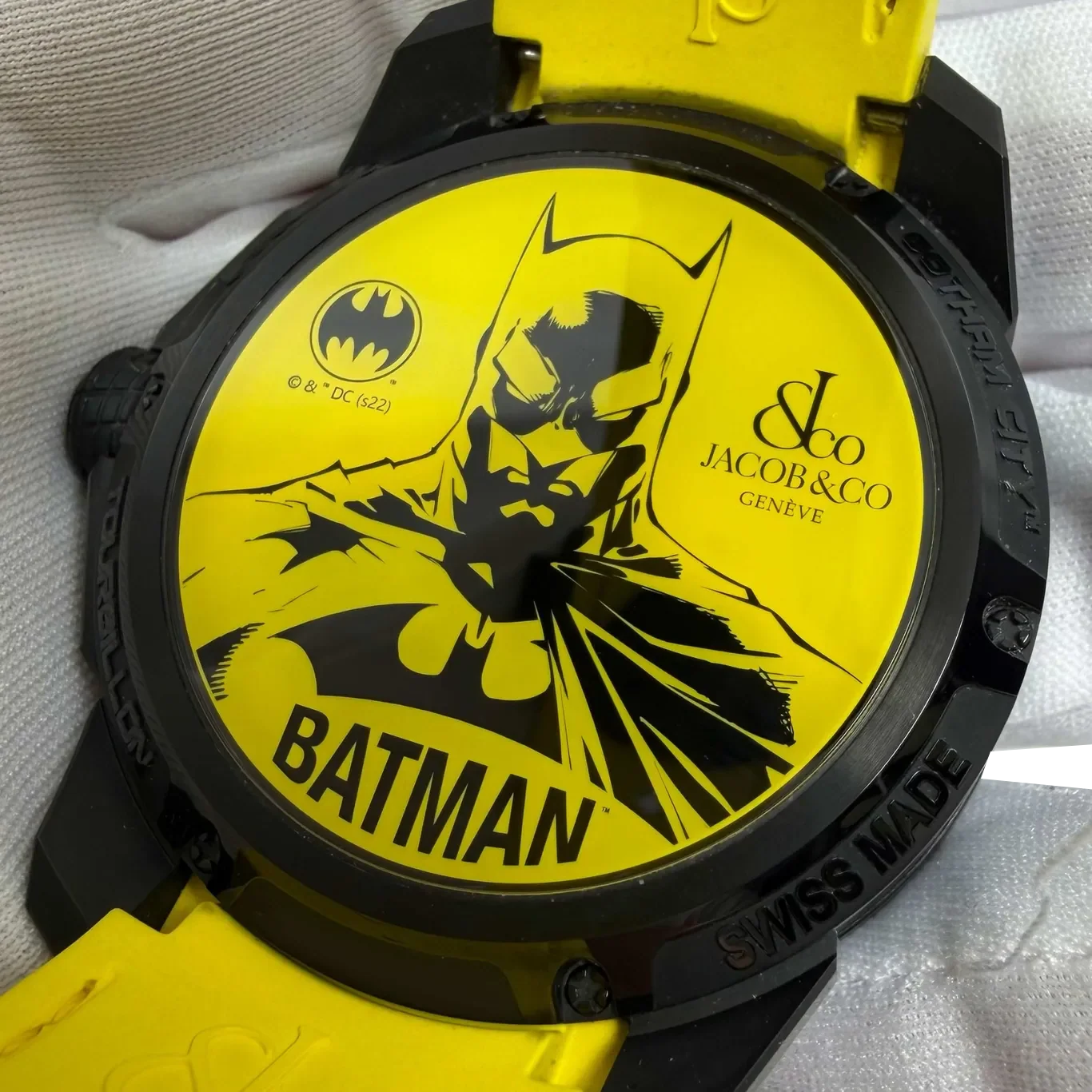 Gotham City 46mm Titanium DLC Sapphire Crystal DC100.21.AB.AB.A